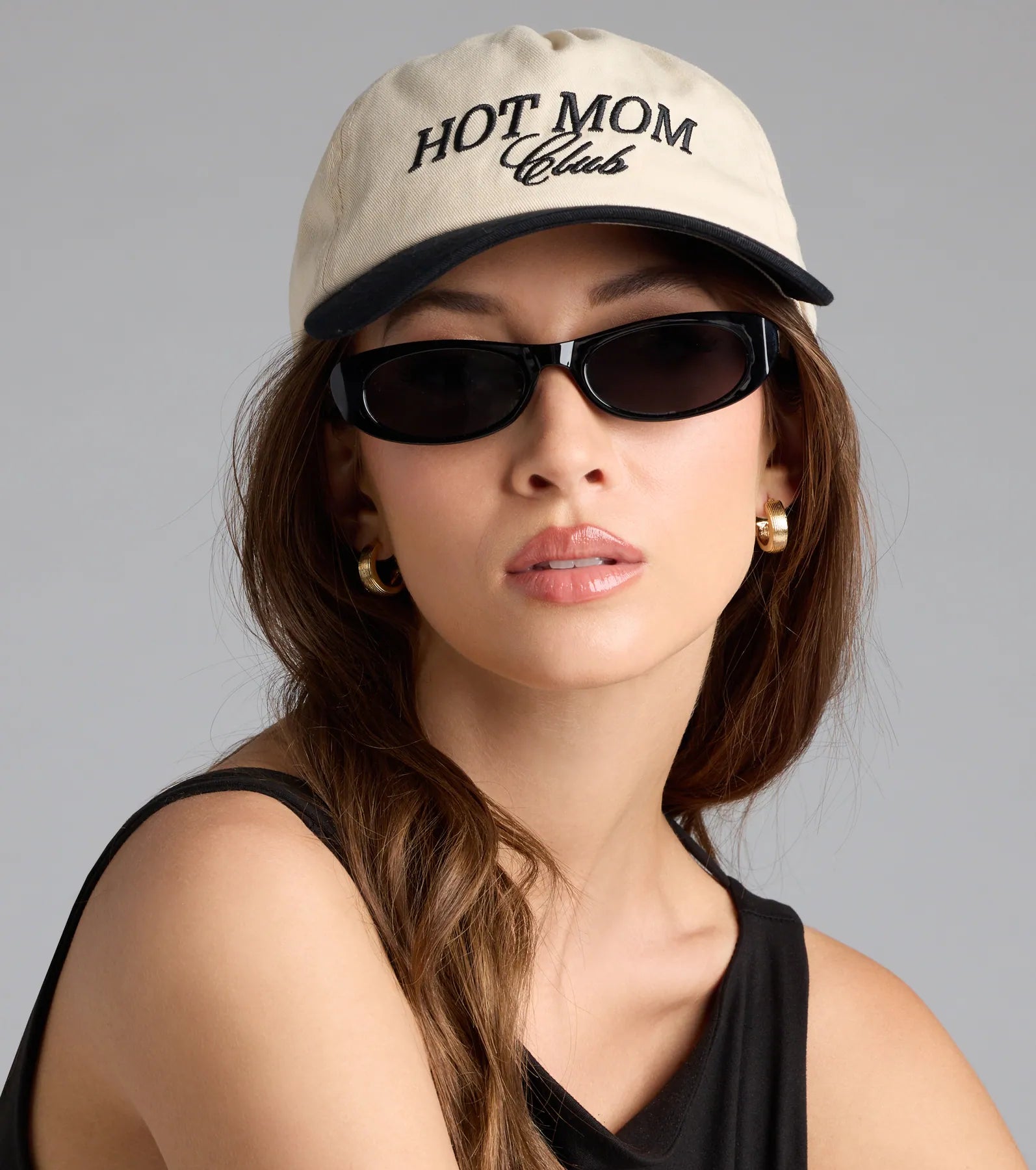 Full Schedule Sleek Oval Sunglasses