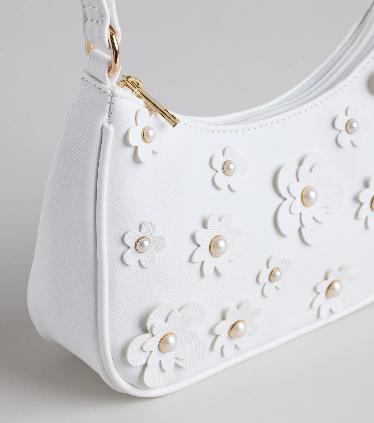 Polished Blooms Flower Pearl Shoulder Bag