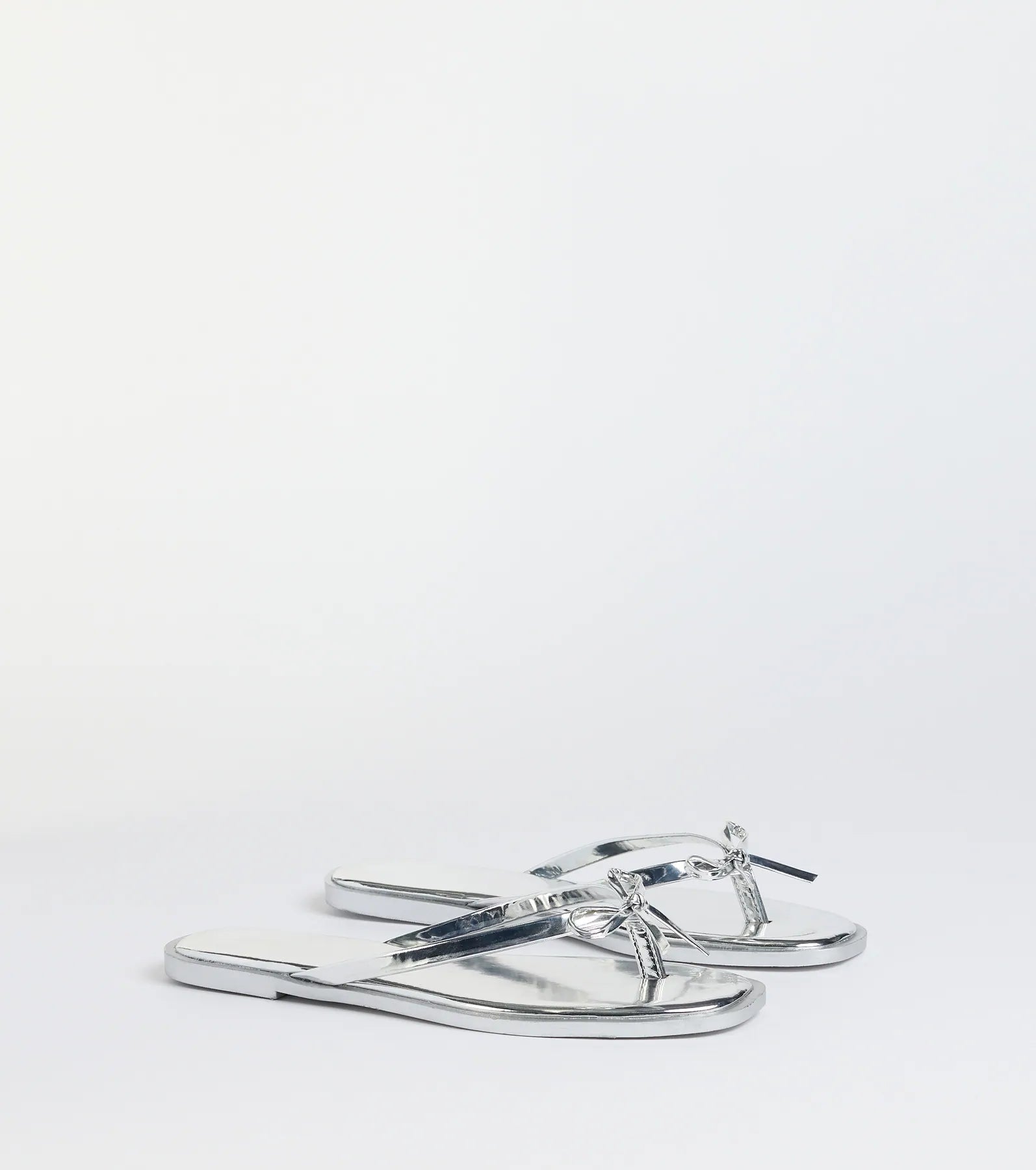 Dainty Looks Bow Thong Sandals