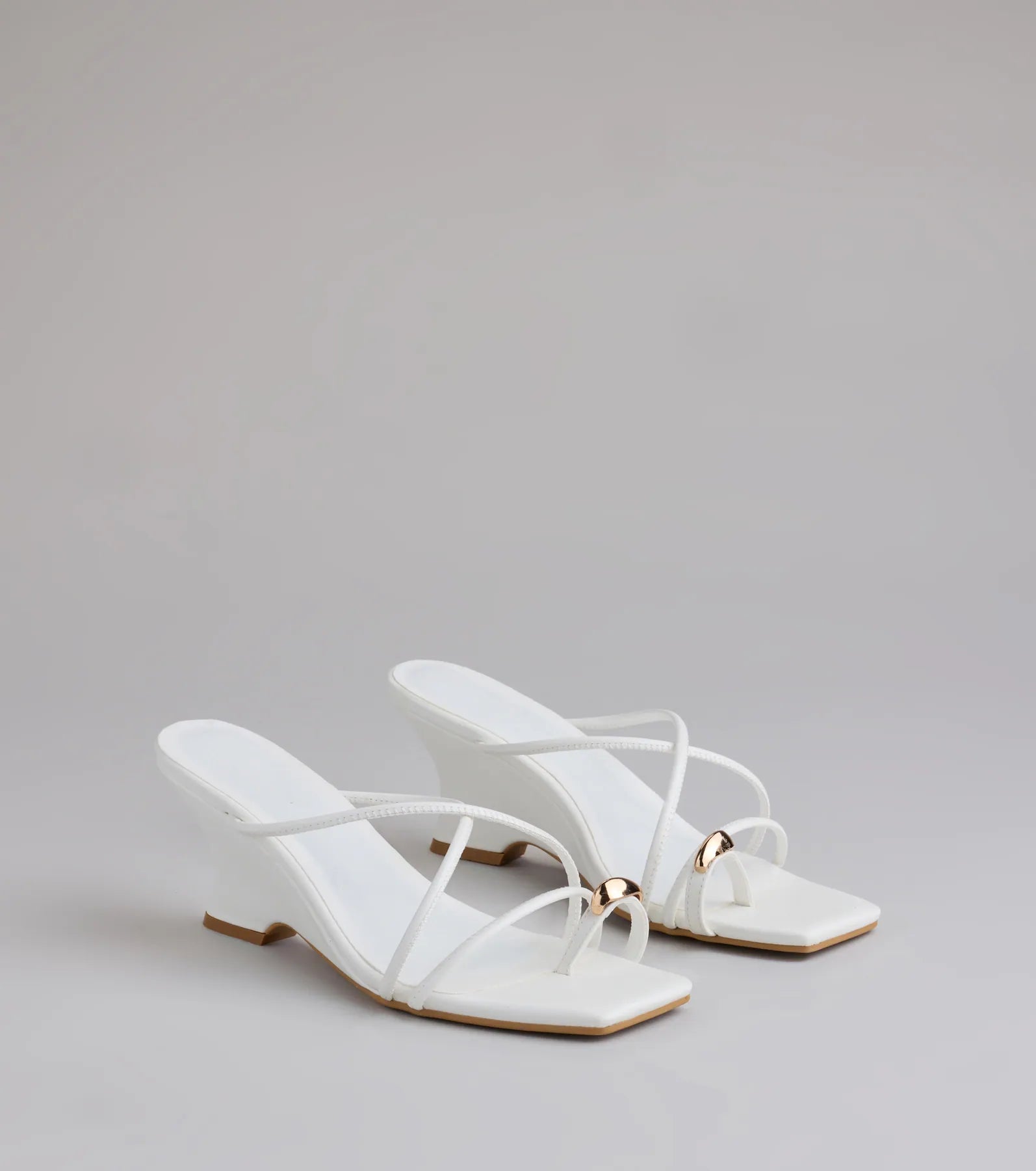 Refined And Classy Toe Ring Strappy Wedges