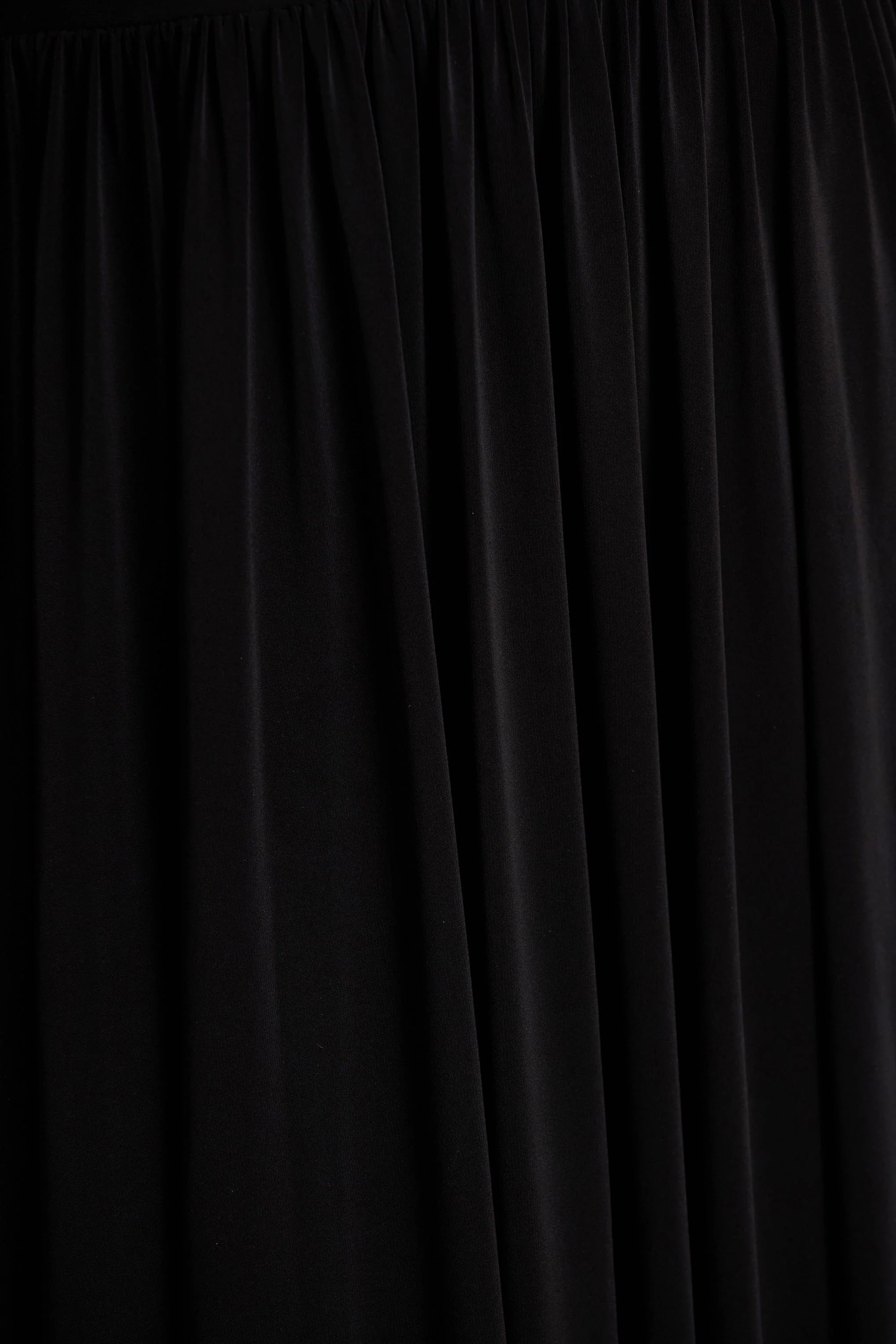 Rosalita | Black Crew-Neck Maxi Dress With Drop-Waist