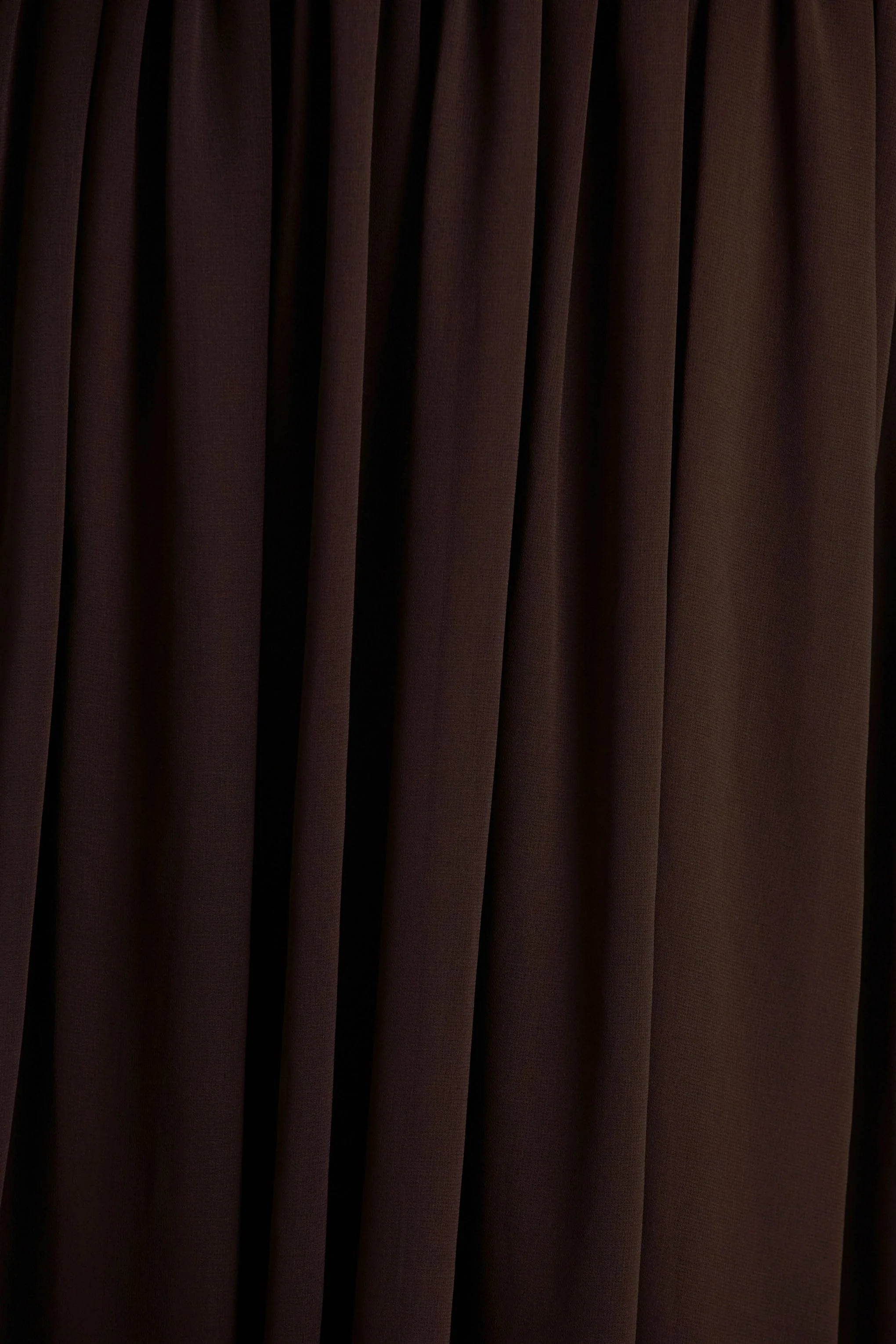 Kelly | Brown Scoop-Neck Maxi Dress With Pleated Mesh Skirt
