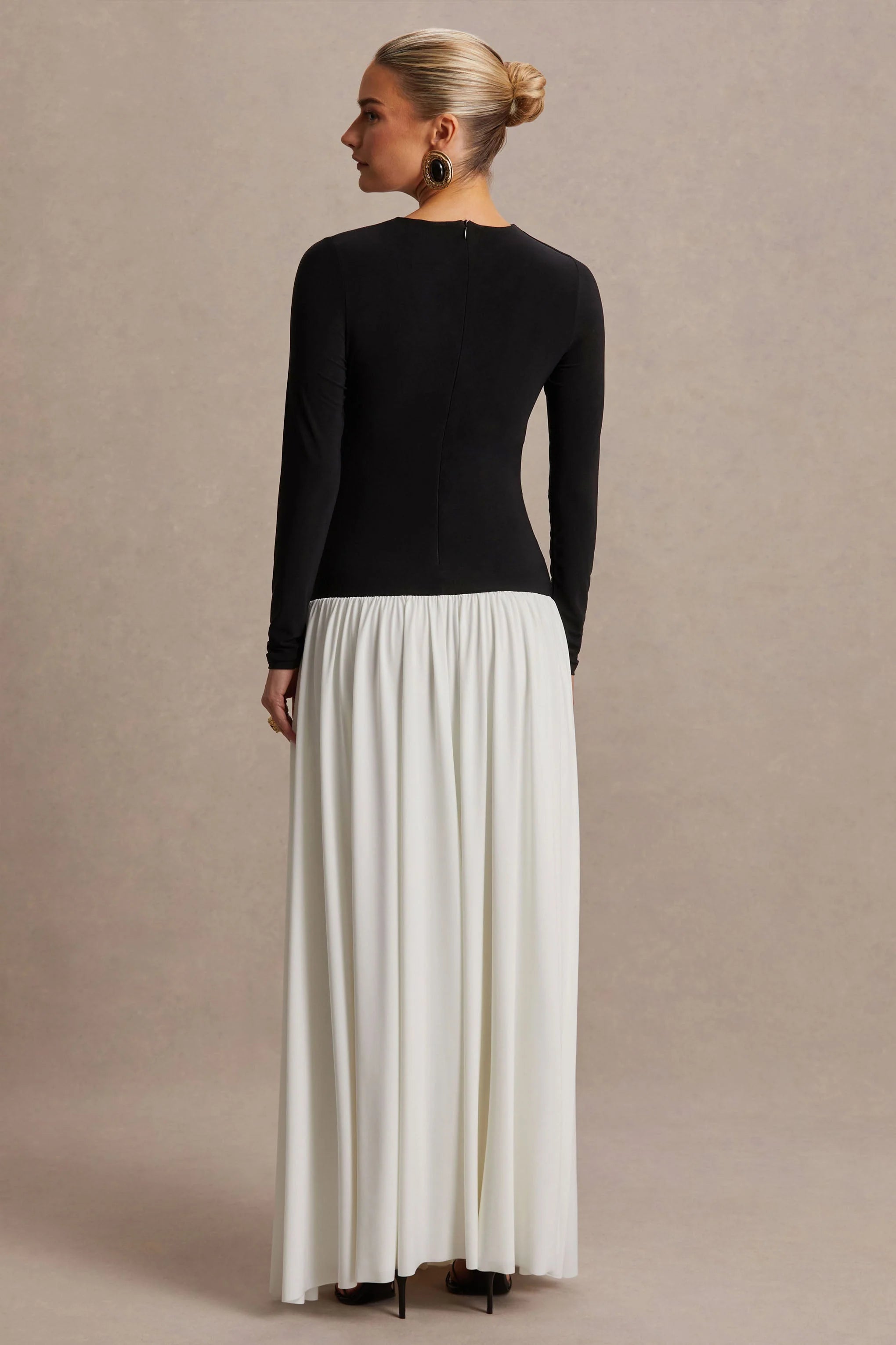 Monroe | Black And White Crew-Neck Maternity Maxi Dress With Drop-Waist
